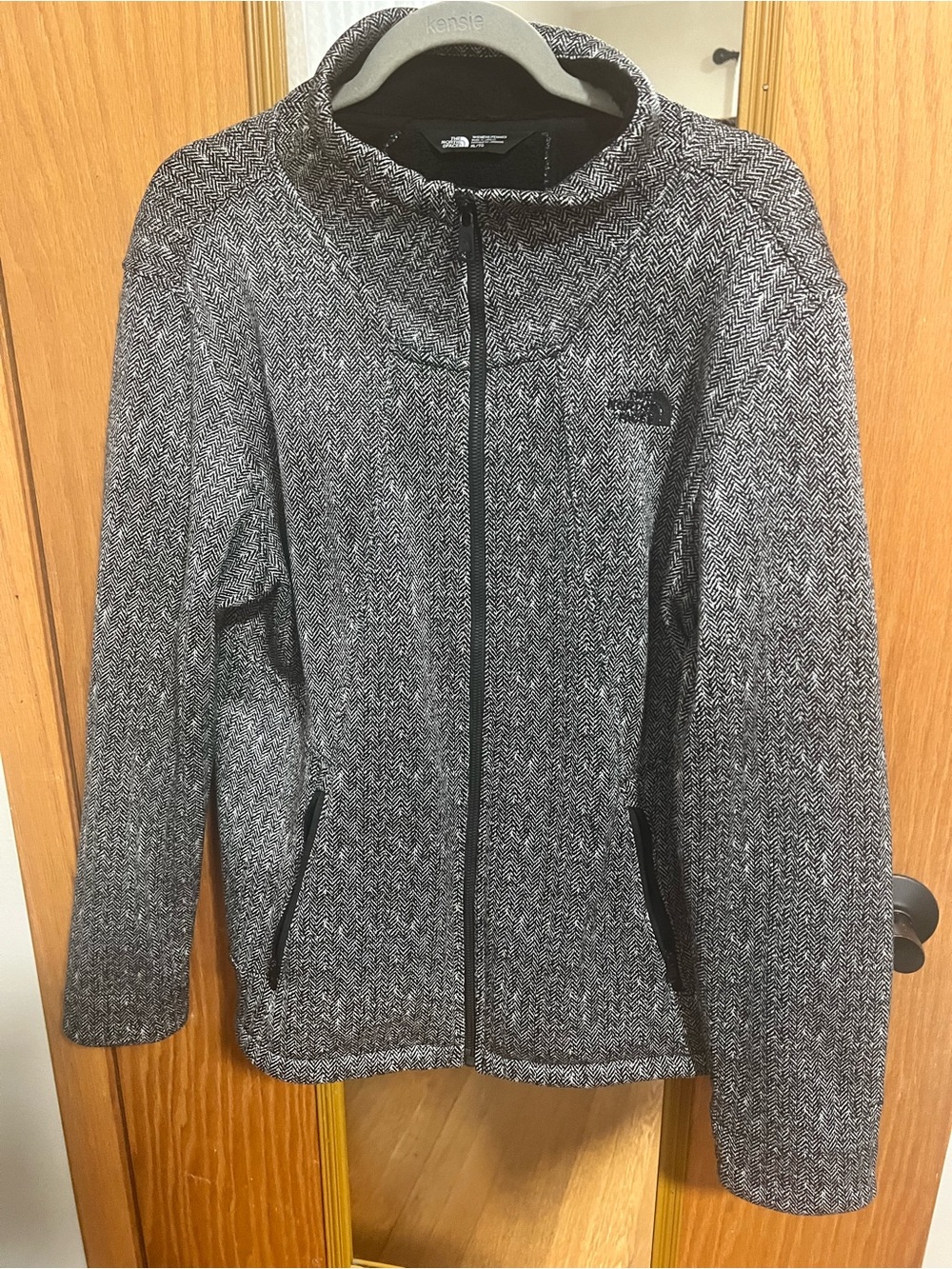 The North Face Women's Gray Herringbone Full-Zip Jacket